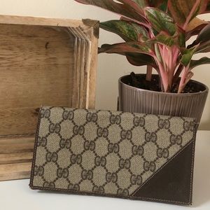 Vintage Gucci wallet